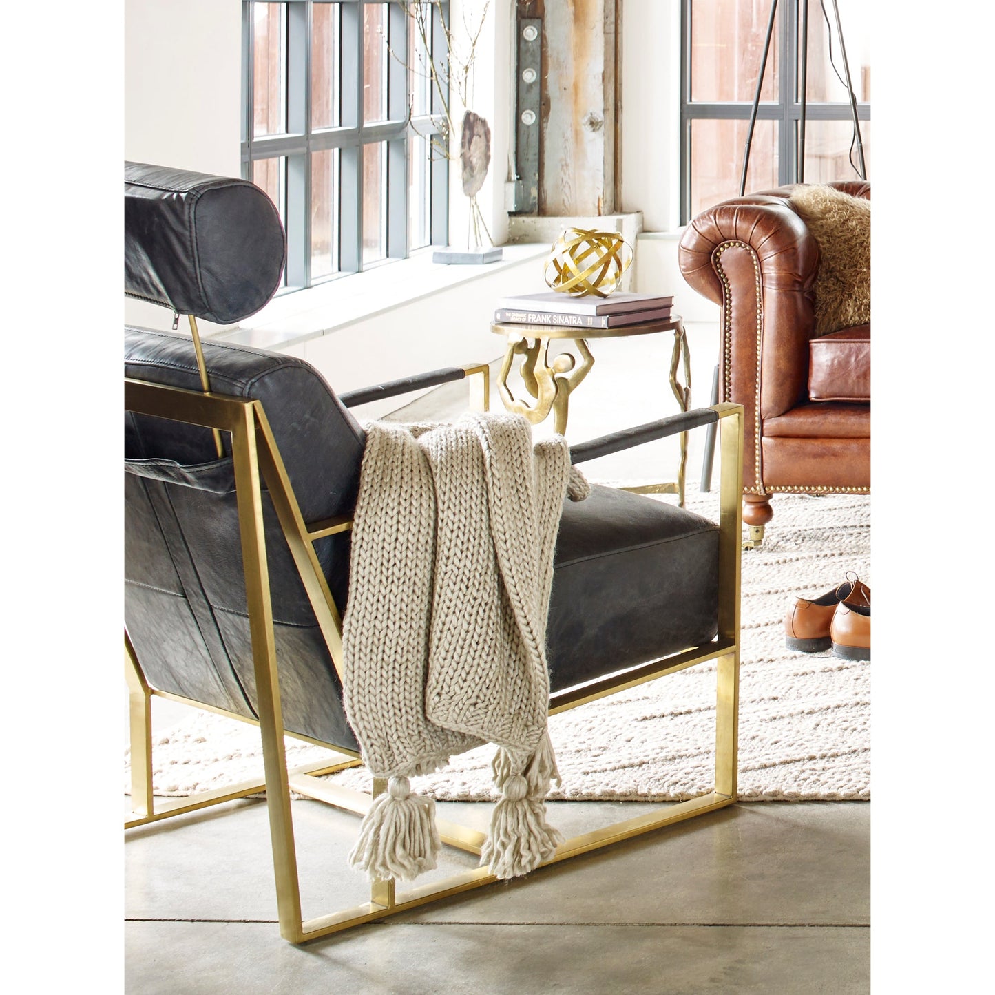 Paradiso Chair Onyx Black Leather | Moe's Furniture - PK-1083-02